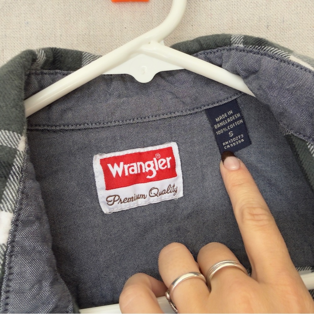 Wrangler Green and Grey Plaid Shirt - Picture 6 of 6